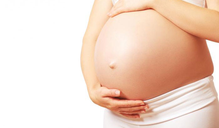 Le gambne gonfie in gravidanza